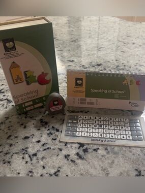 Cricut Speaking of School Craft Kit - Green, Yellow, Red
